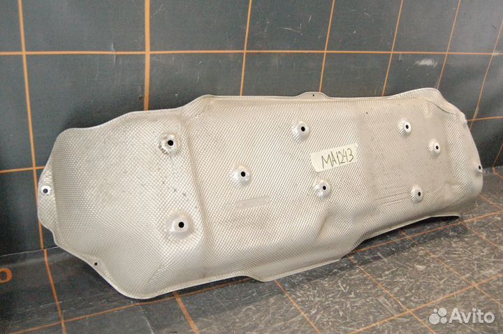 Mercedes-Benz GLC X253 - Экран теплозащитный