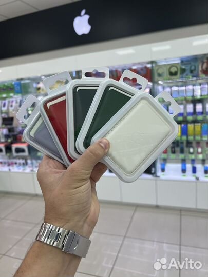 Картхолдер MagSafe на iPhone