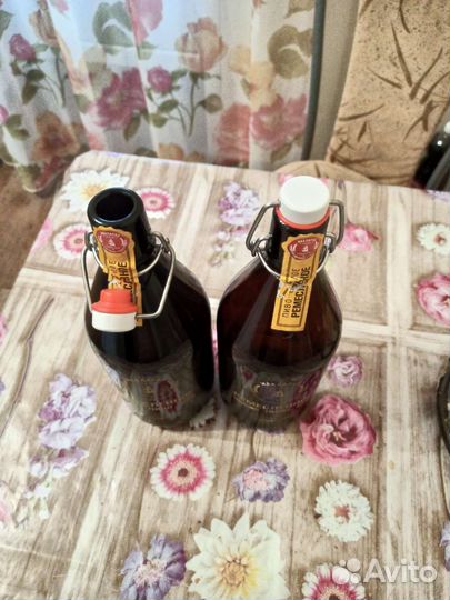 Бутылки с бугельной пробкой