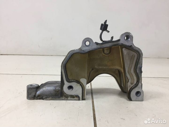 Крышка распредвала Infiniti EX/QX50 J50 2008-2017