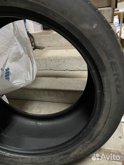 Pirelli P Zero 295/40 R21