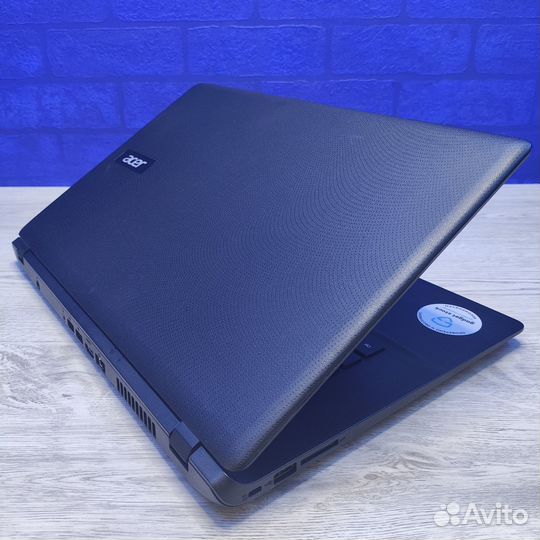 Ноутбук Acer Aspire ES1-522