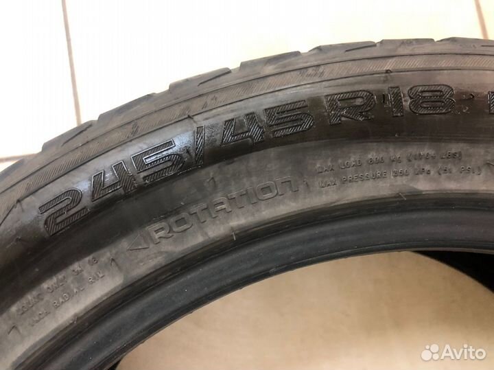 Nokian Tyres Hakkapeliitta R2 245/45 R18 100R