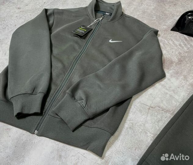 Спортивные костюмы Nike