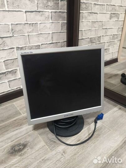 Samsung SyncMaster 720N