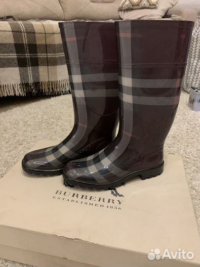 Женские резиновые сапоги