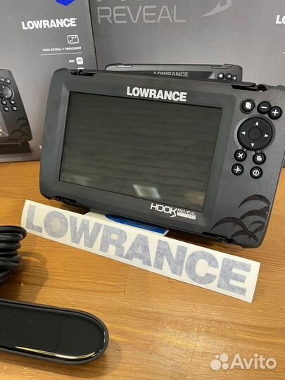 Эхолот Lowrance Hook Reveal 9, 7 TripleShot
