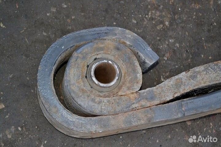 Полурессора вспомогательного моста, правая scania