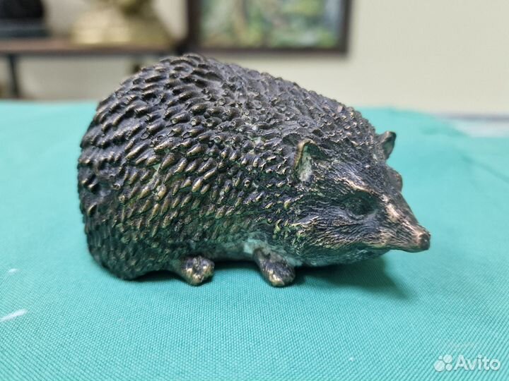 Бронзовая фигура Ёж