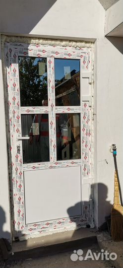 Пластиковые двери окна