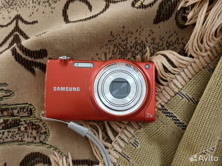 Компактный фотоаппарат