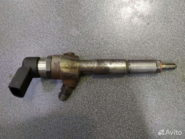 Продам форсунку дизель