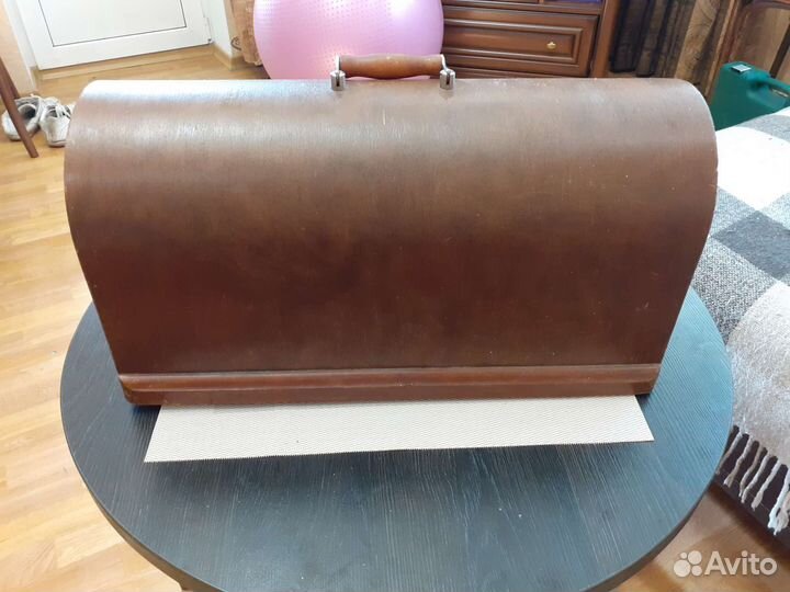 Крышка (колпак, кофр) для швейной машинки