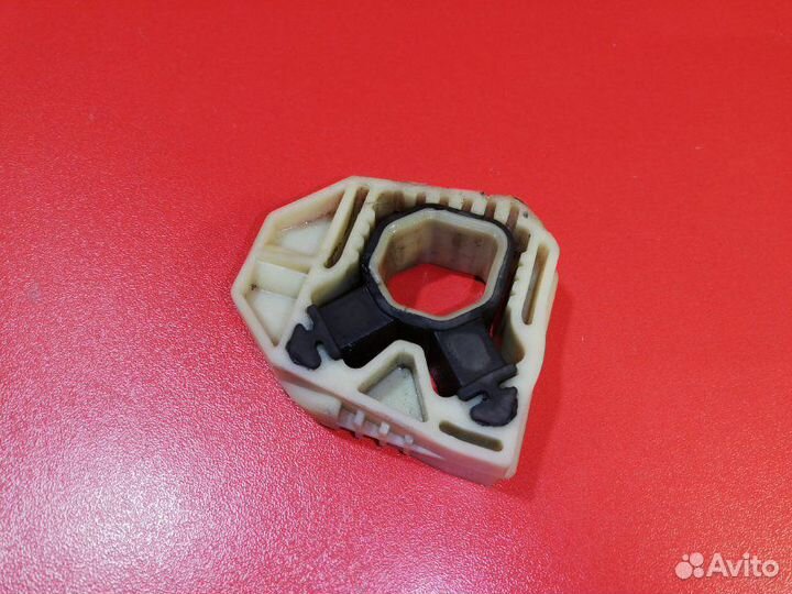 Кронштейн радиатора Volkswagen Polo 602 cfna 2013