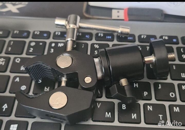 Держатель зажим