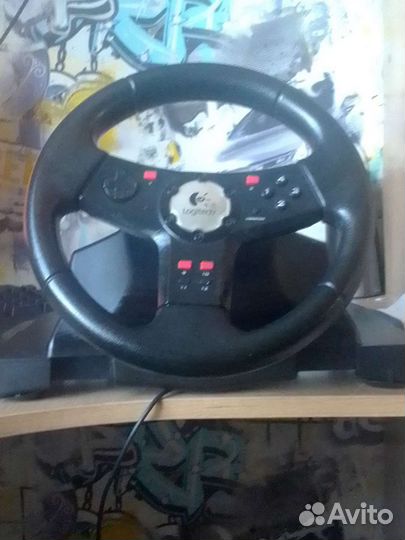 Игровой руль logitech