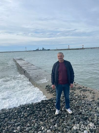 Помощник по хозяйству, техник