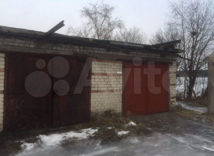 Гараж, > 30 м²