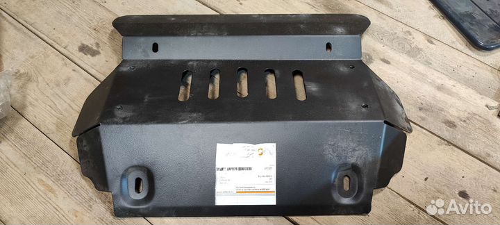 Защита картера двигателя на Hilux