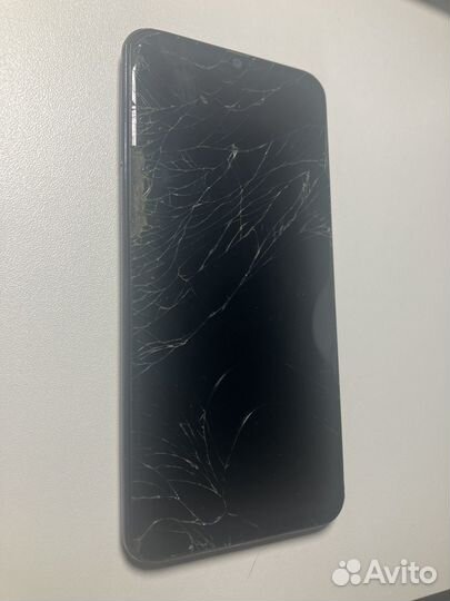 Samsung Galaxy A40, 4/64 ГБ