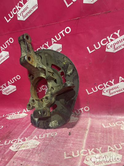 Кулак передний правый Kia Sportage 4 QL