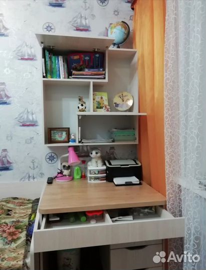 Стол письменный