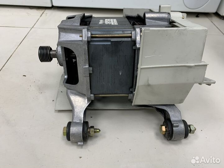 Двигатель стиральной машины Miele