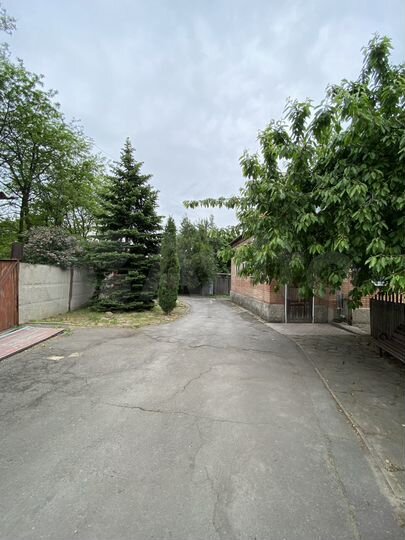 Дом 324,3 м² на участке 7,4 сот.