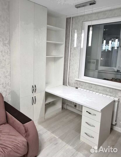 Рабочая зона у окна