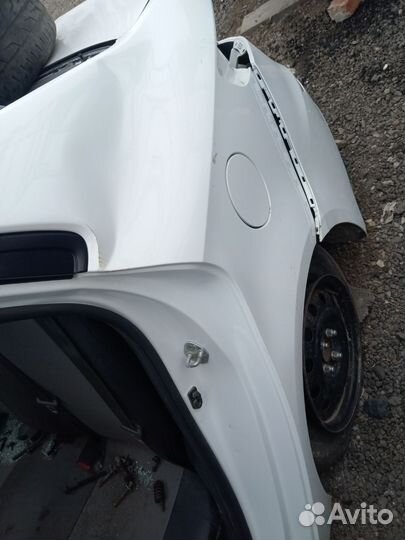 Задняя левая четверть Kia Rio 3