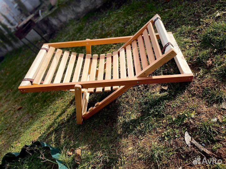 Кресло шезлонг из дерева