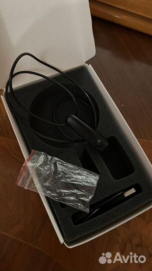 Микронаушники почти новые