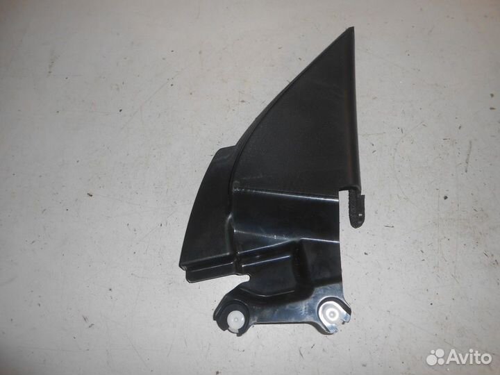 Накладка двери передняя правая (уголок)