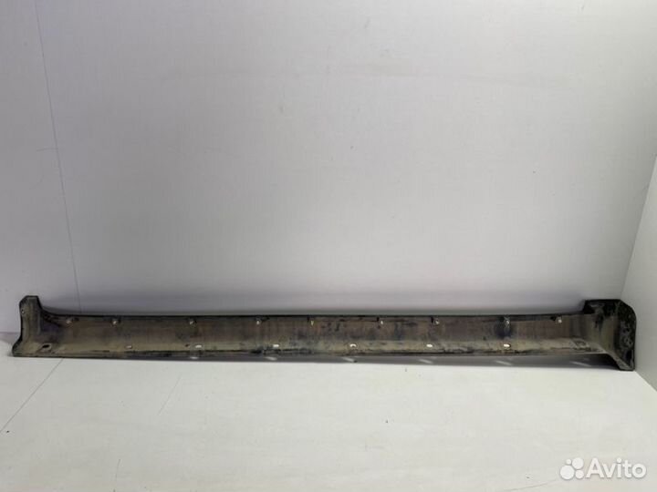 Накладка порога левая Toyota Land Cruiser 200