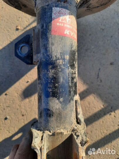 Стойки Kyb toyota corolla 120