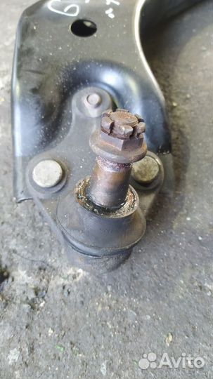 Рычаги комплект передние Toyota Estima GSR50