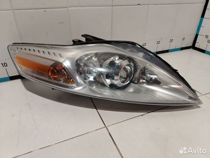Фара правая Ford Mondeo