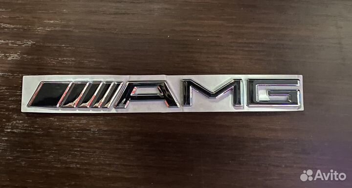 Шильдик AMG на багажник