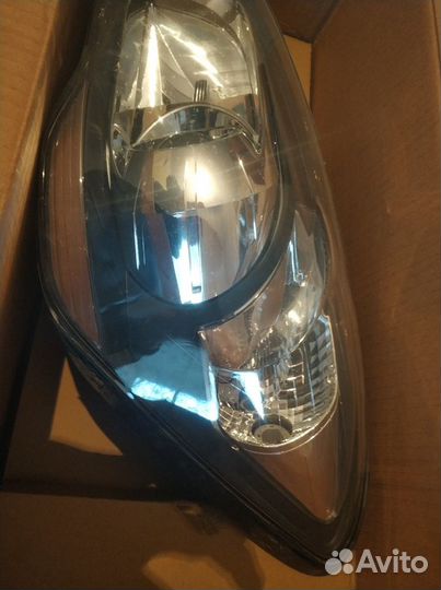 Фары передние Kia Ceed 2010-2012