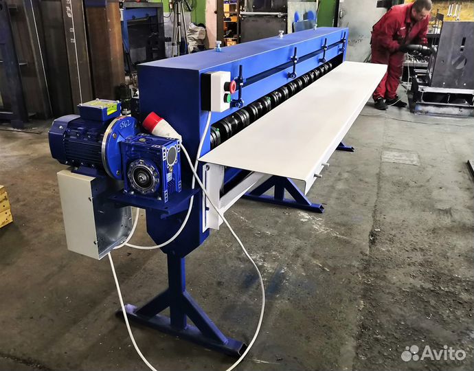 Станок для нанесения ребра жесткости