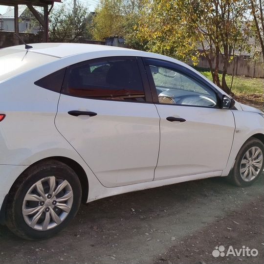 Hyundai Solaris 1.4 МТ, 2014, 495 000 км