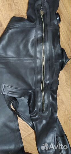 Костюм для дайвинга