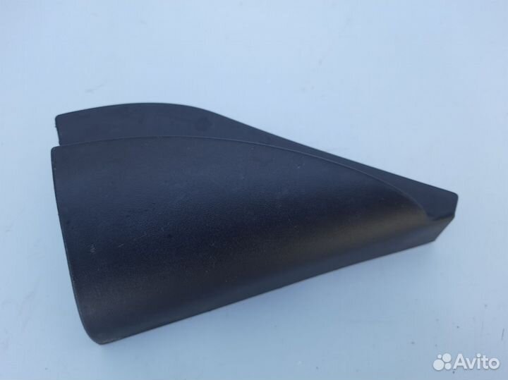 Крышка зеркала внутреняя правая Ford Fusion