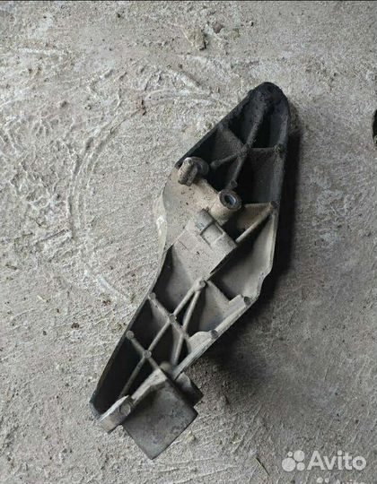 Кронштейн Генератора Опель Вектра В