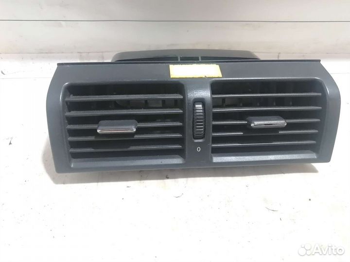 Дефлектор центральный Mercedes E 320 W210