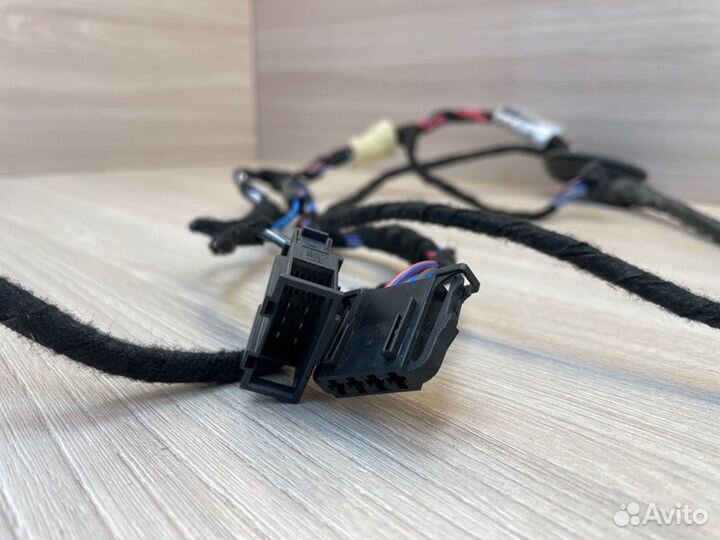 Проводка двери передняя правая Skoda Rapid