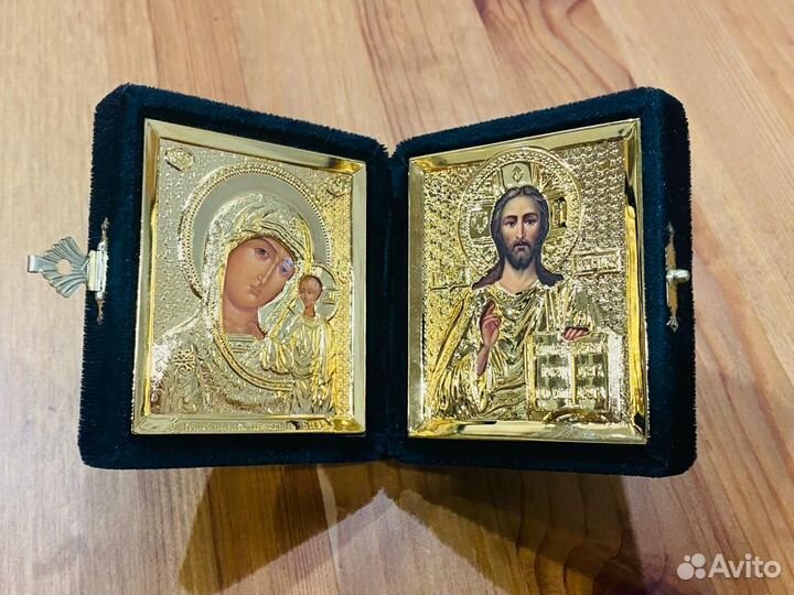 Иконы венчальная пара. Складень. (Зелёный бархат)