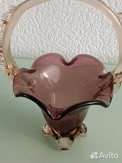 Ваза марганцевое стекло, Чехословакия