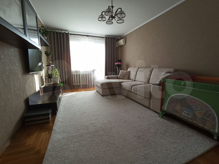 2-к. квартира, 52 м², 9/9 эт.