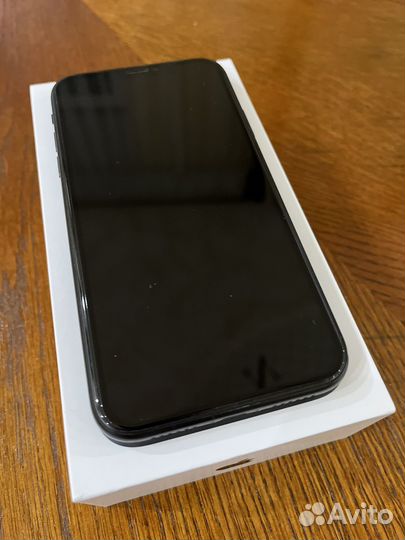 iPhone Xr, 64 ГБ
